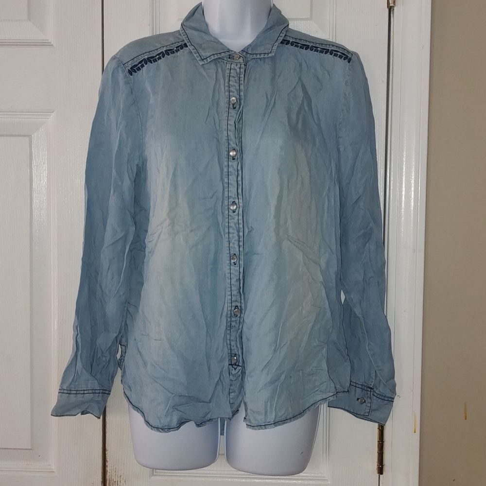 Earl Jeans denim embroidered button down long sleeve shirt Sz PL